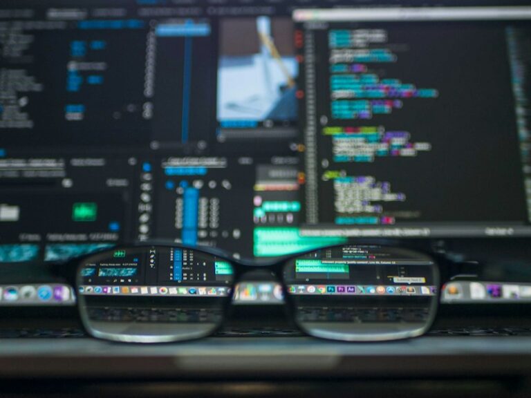 Programming code on screen